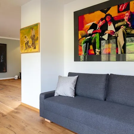 Gesamtes King Size Kueche Tv Regendusche Loggia Chalet *