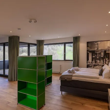 Chalet Gesamtes King Size Kueche Tv Regendusche Loggia Baden-Baden