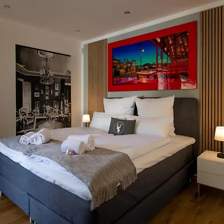 Gesamtes King Size Kueche Tv Regendusche Loggia شاليه