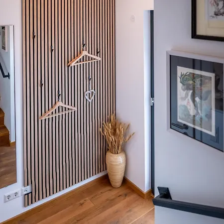 شاليه Gesamtes King Size Kueche Tv Regendusche Loggia *